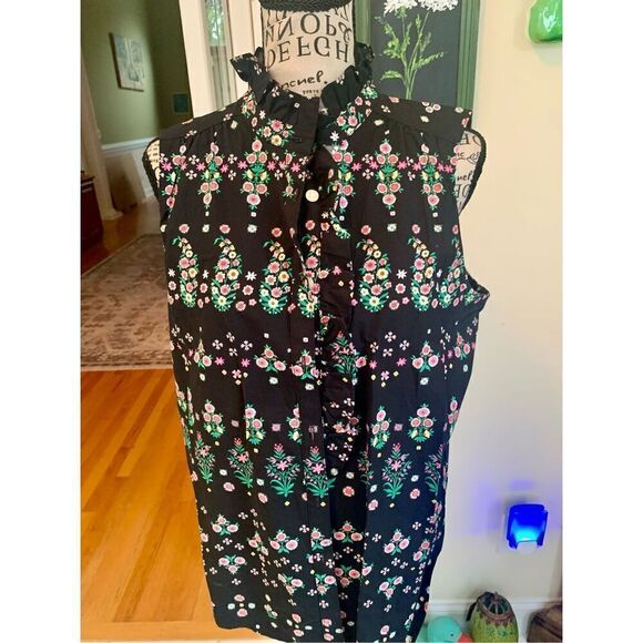 Ann Taylor Sleeveless top NWOT - Picture 6 of 6